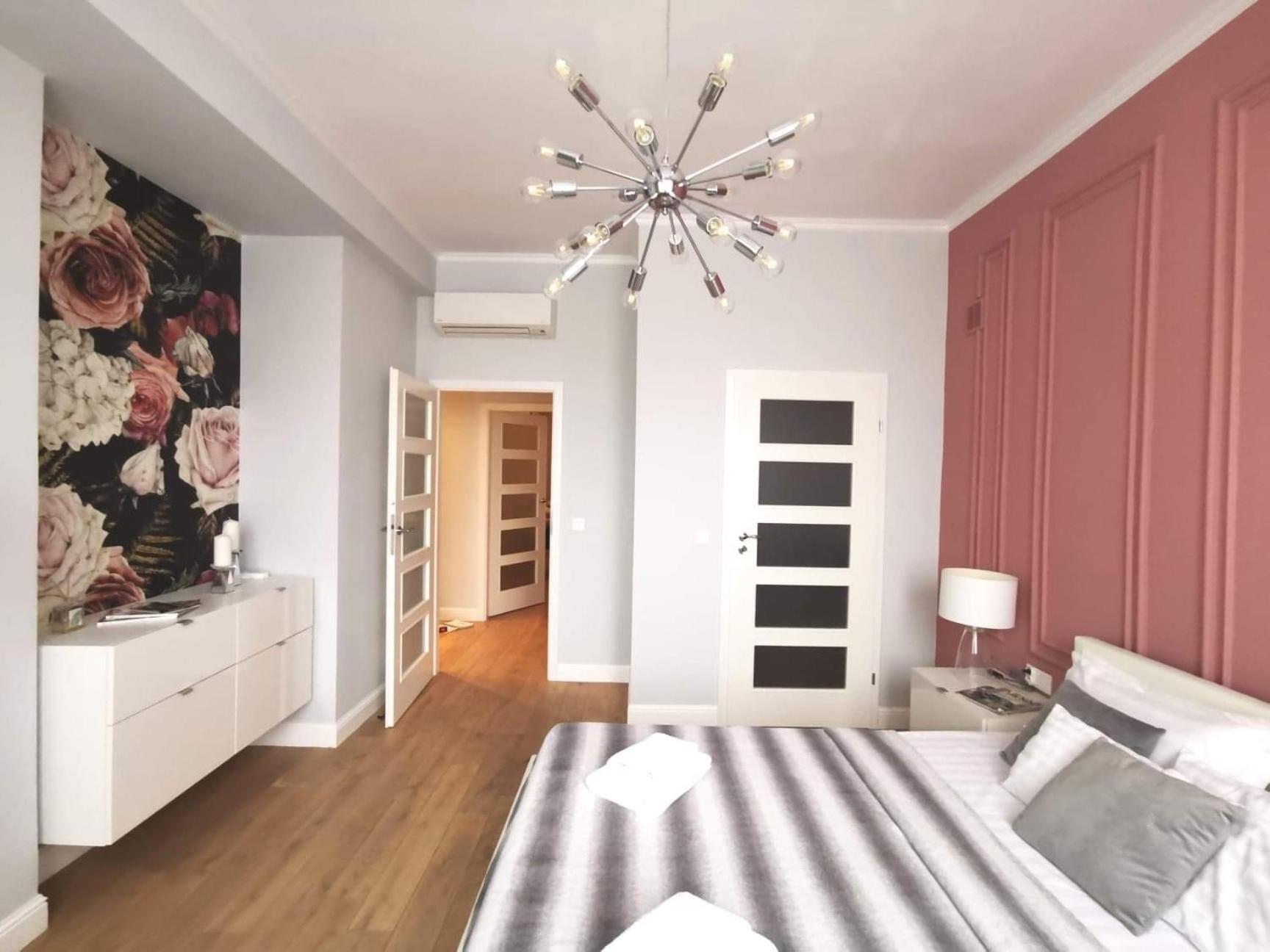 Unitapartament Delux Warszawa Centrum Blisko Plac Zbawiciela Hala Koszyki Metro Politechnika Jest To Elegancki I Wygodny Apartament Na Noclegi I Pobyt W Warszawie - Zapraszamy Varsóvia Exterior foto
